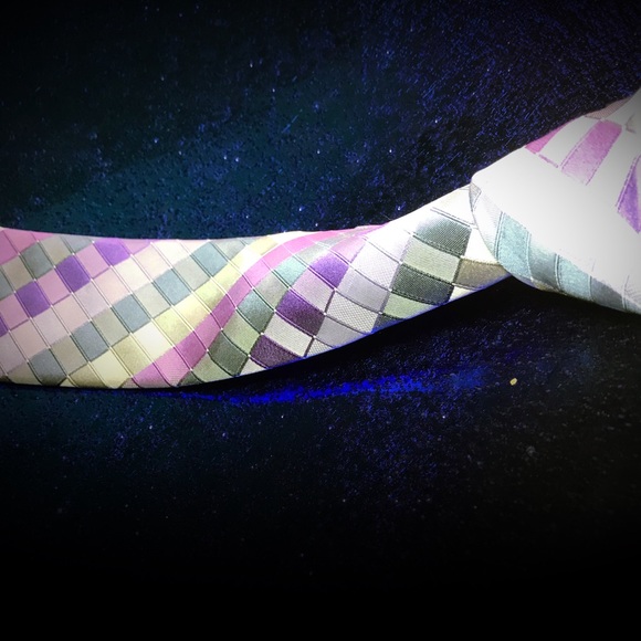 Kenneth Cole Reaction neck tie - Picture 15 of 16